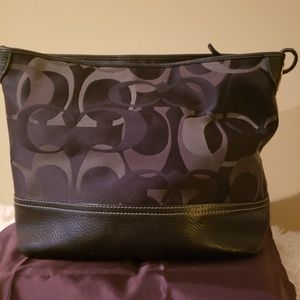 Coach Signature Canvas and Leathertote(AUTHENTIC)